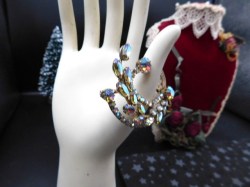sherman c brooch good b